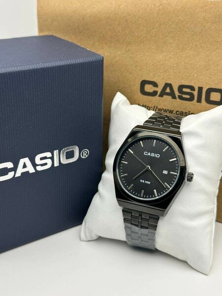 Montre élégante Casio acier