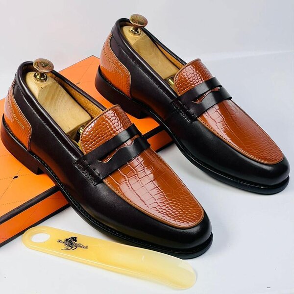 Half shoe and full shoe