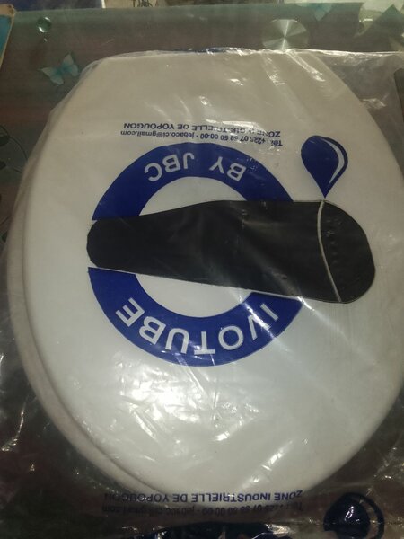 Abattant WC en plastique durable