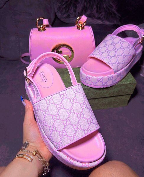 Sandales roses tendance Gucci
