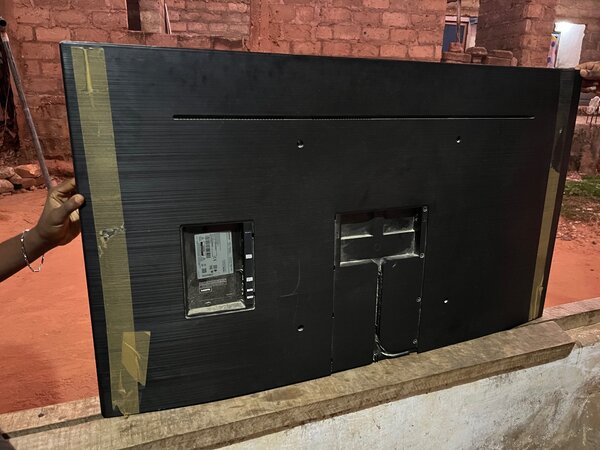 Samsung smart  65 inches