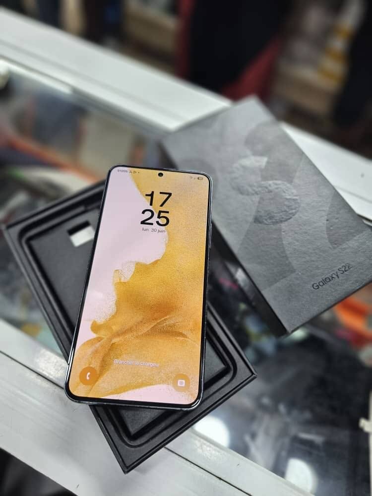 Samsung Galaxy S22 Noir 128G