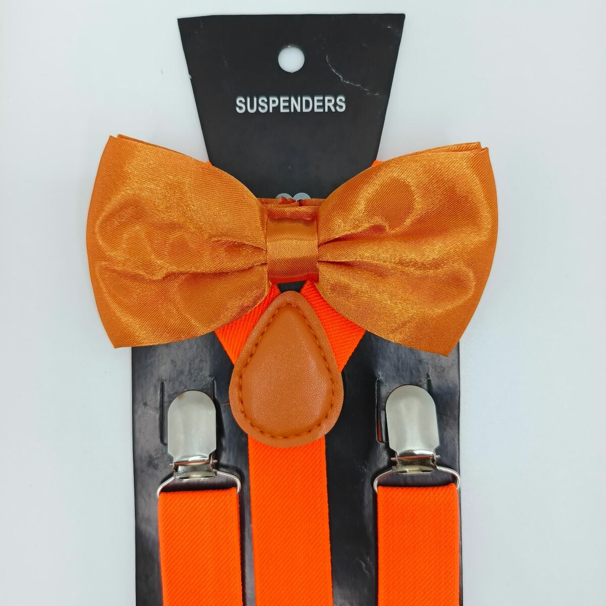 Ensemble Noeud Papillon et Bretelles Orange