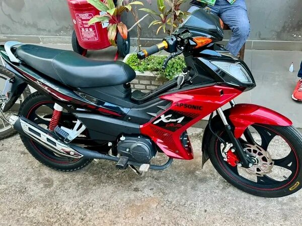 Moto sportive Apsonic XC1