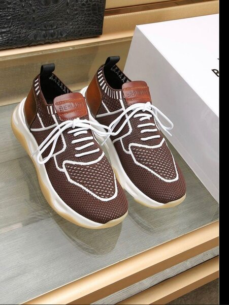 Baskets en tricot élégantes