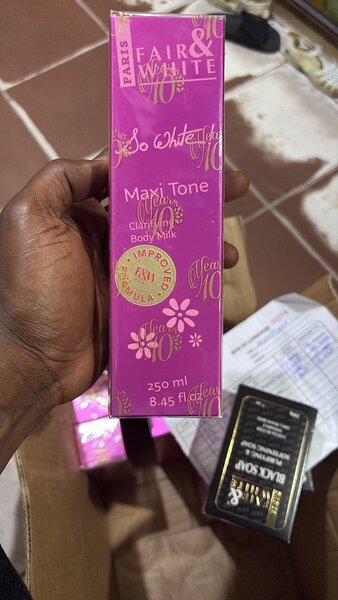 Fair & White Maxi Tone Lotion