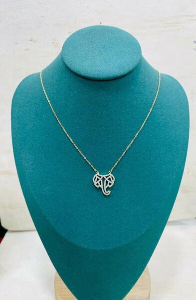 Bijou femme elephant