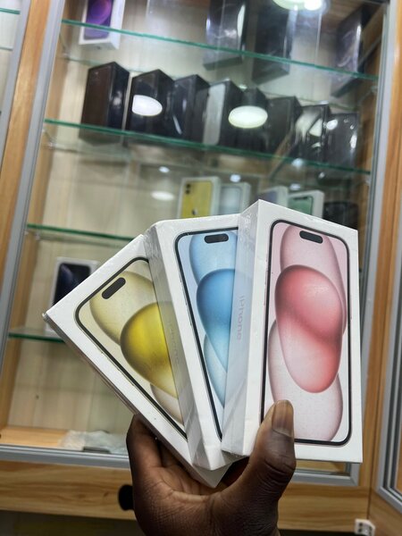 iPhone 15 Simple 128Giga neuf scellé