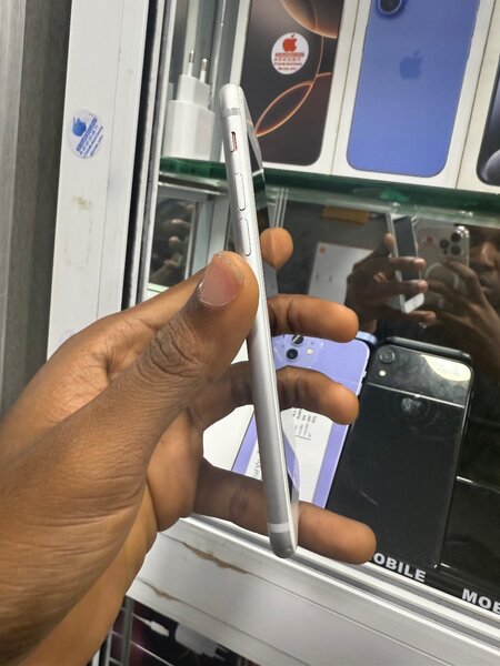 iPhone 7 simple 32gb quasi neufs