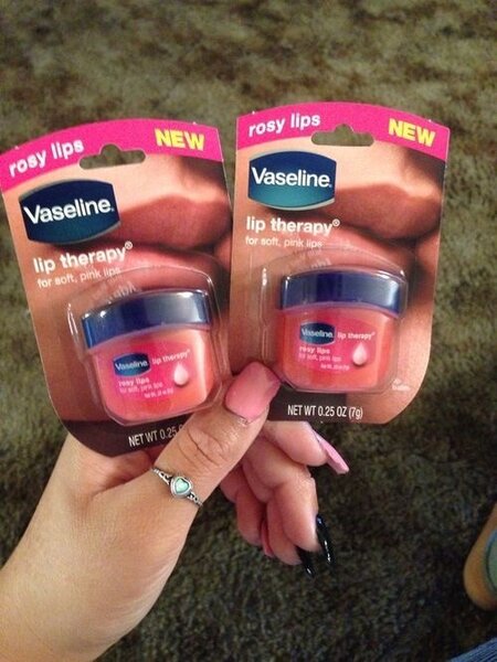 Vaseline Rosy Lips Therapy