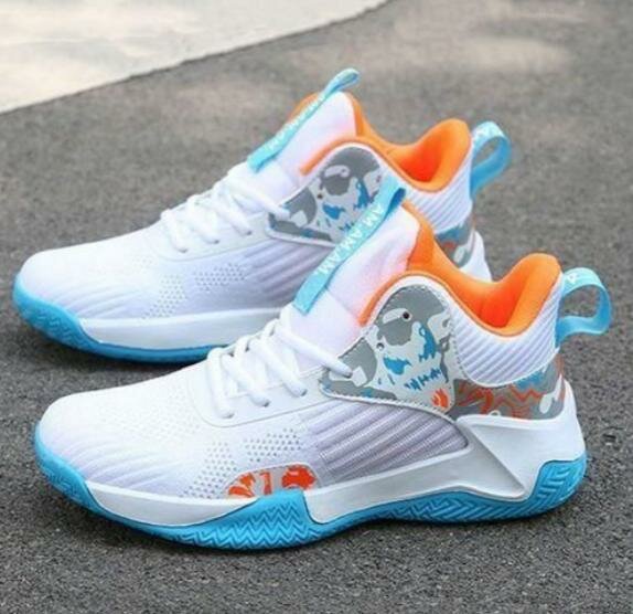 Chaussures de sport blanches pour garçons