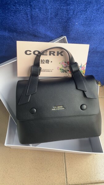 Chic sac noir en cuir