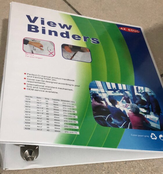 Classeur à anneaux A4 robuste