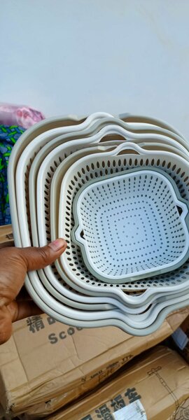 Passoire avec le bol  très jolie