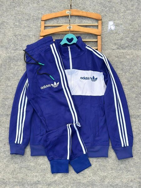 Survêtement bleu Adidas classique