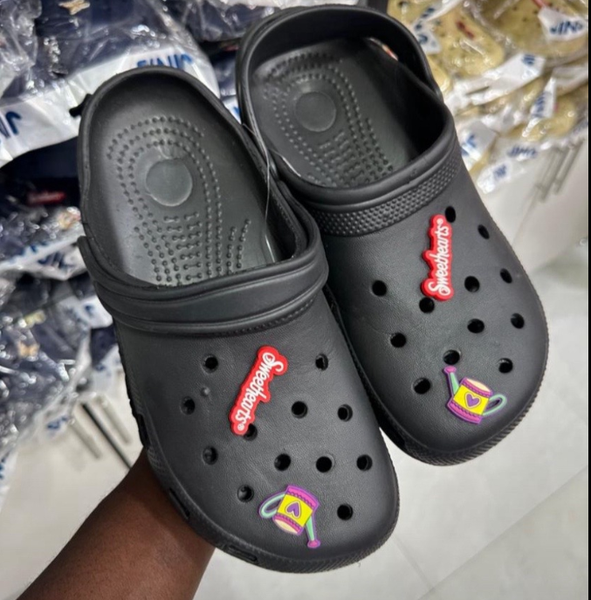 crocs for women, black