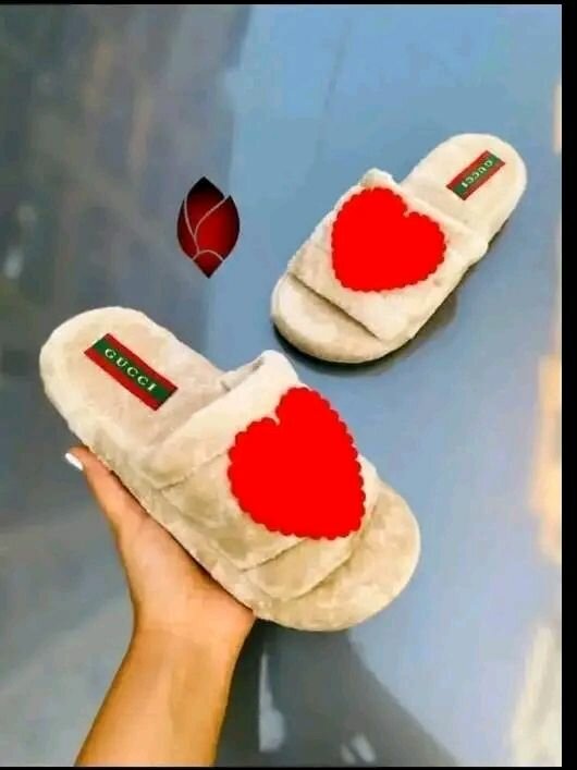Chaussons peluche confort