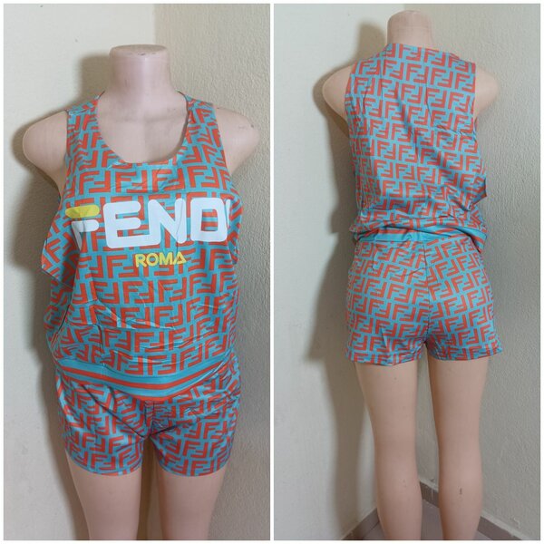 Ensemble élégant d'été et sexy