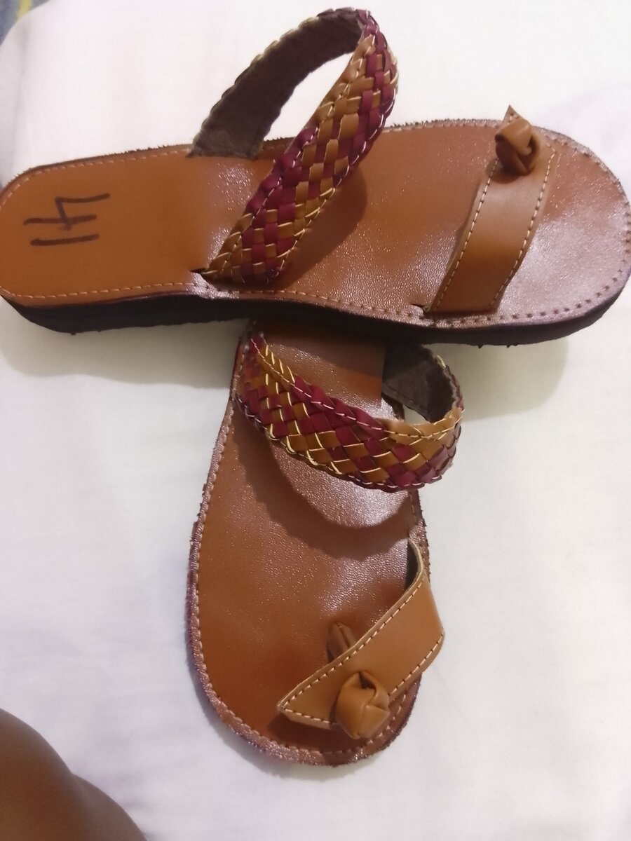 Sandales en cuir tressées élégantes