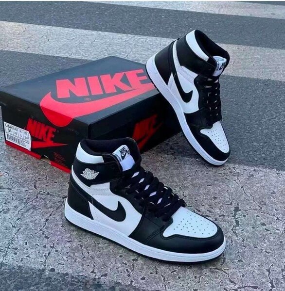 CHAUSSURE BASKET FEMME NIKE