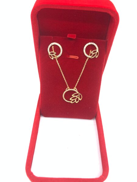 Ensemble bijoux or plaqué