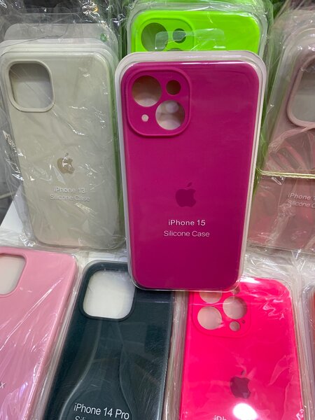 Coque silicone iPhone colorée