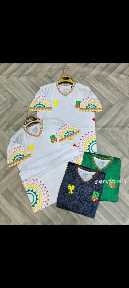 Maillots de football colorés