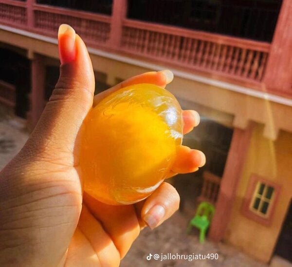 Savon œuf anti-acné