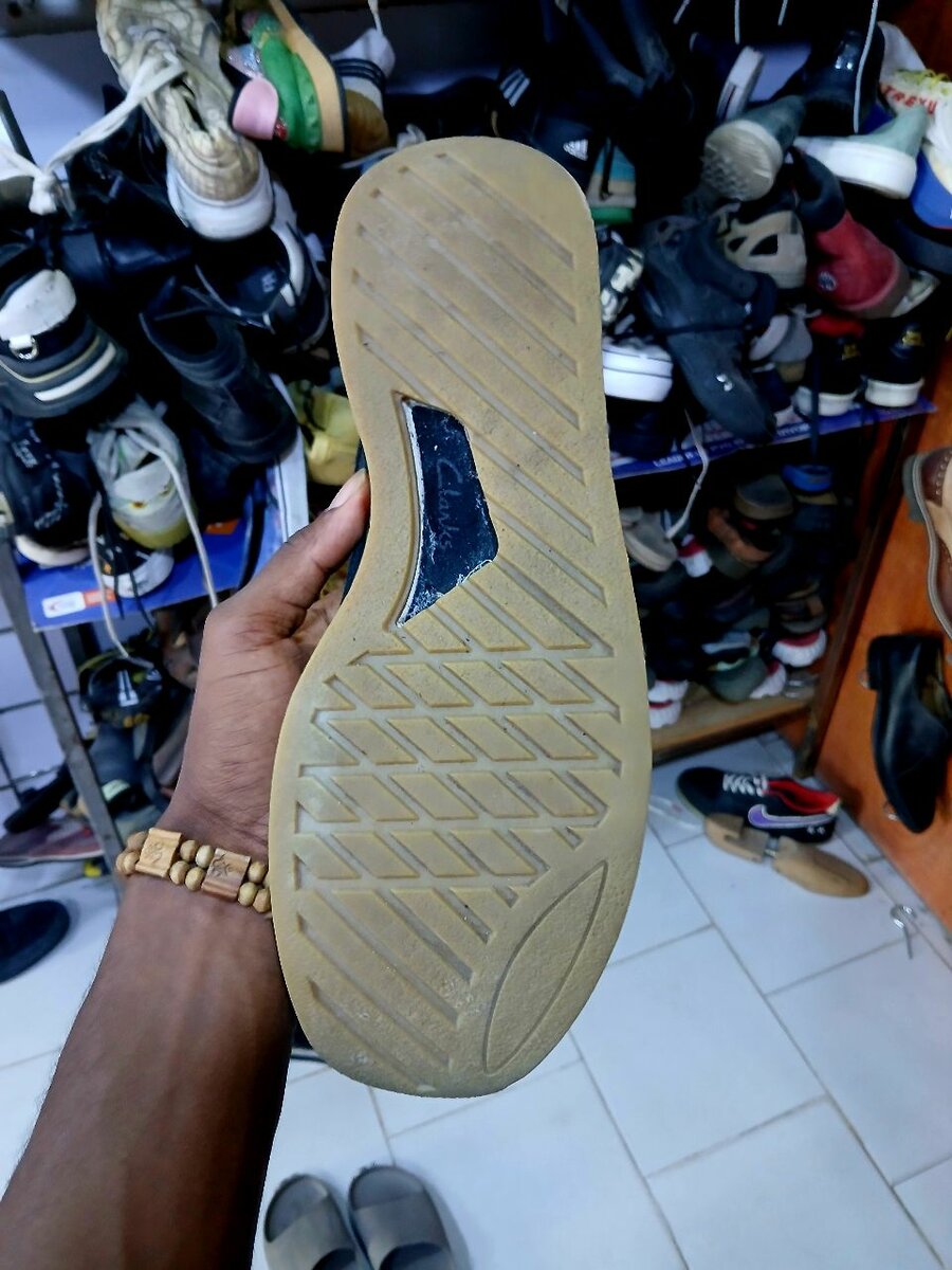 Chaussures basses en cuir noir