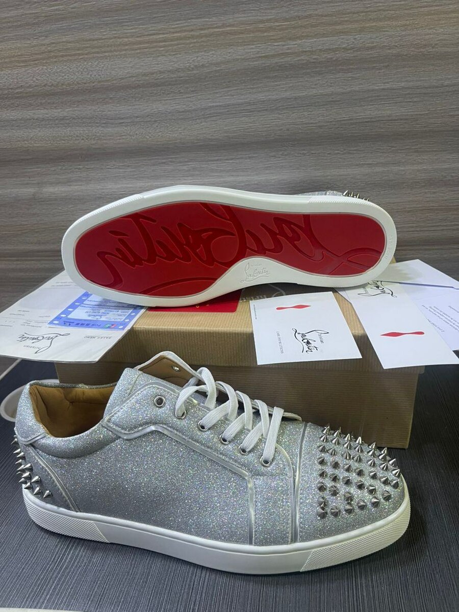 Louboutin prix promo