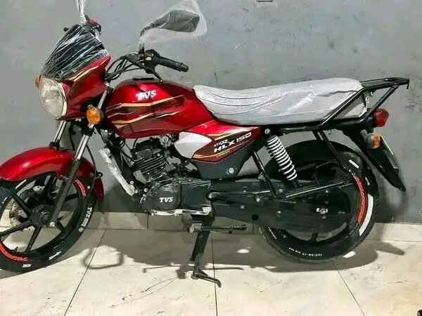 Moto TVS HLX 150