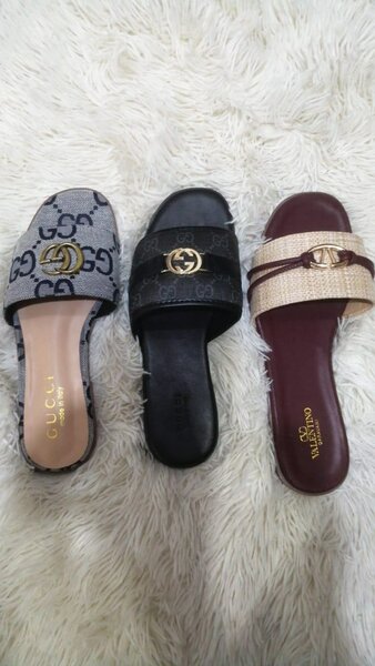 Claquettes de luxe tendance