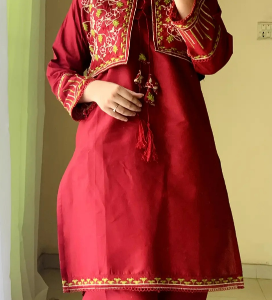 *Cotton Embroidery Shirt + 2 Side Embroidery Kotti With Free Size Flapper*