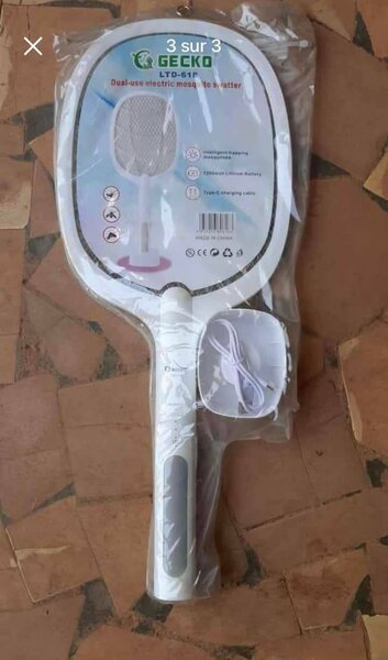 Raquette électrique anti-moustique