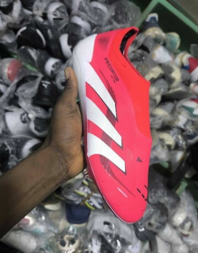 Chaussures de foot Adidas Predator