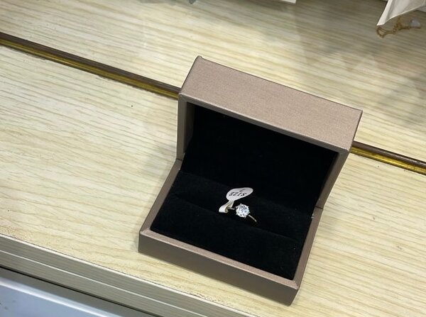 Bague en diamant élégante