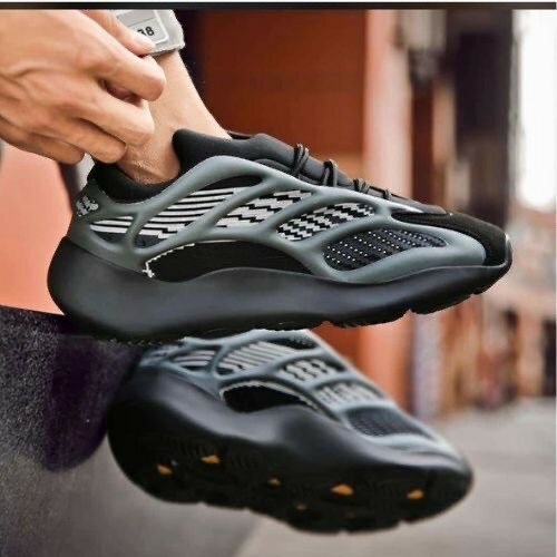 BASKET ADIDAS YEEZY BOOTS V3  original dans sa boîte 40-45