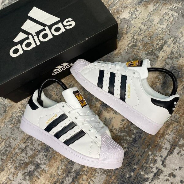 Adidas Superstar Sneakers Blancs