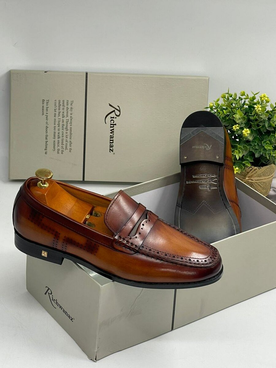 Solid Leather Formal Shoes