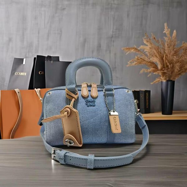 Sac à main denim élégant