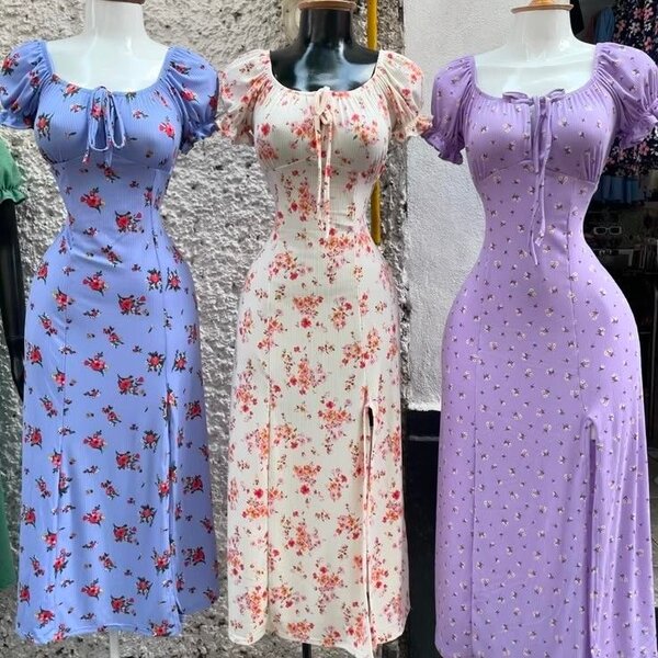 Robe florale midi à manches bouffantes