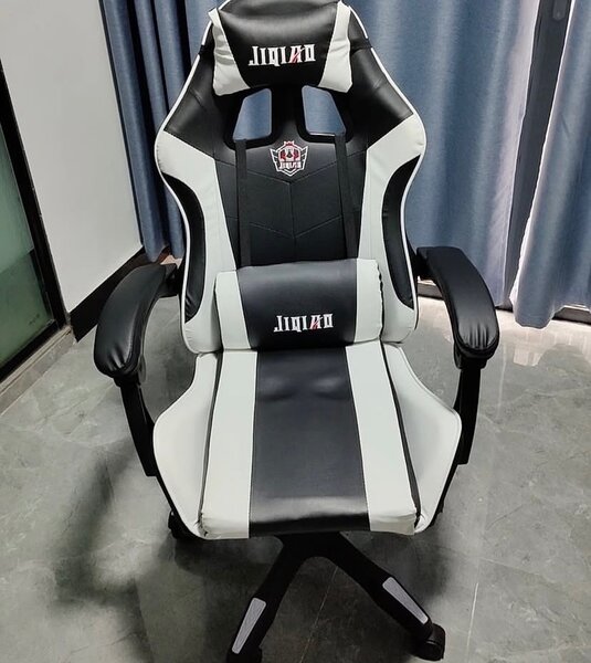Gaming chair