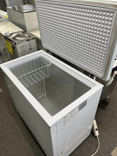 Congélateur coffre spacieux