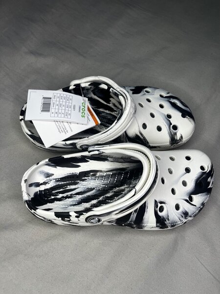 MARBLE CLASSIC CROCS