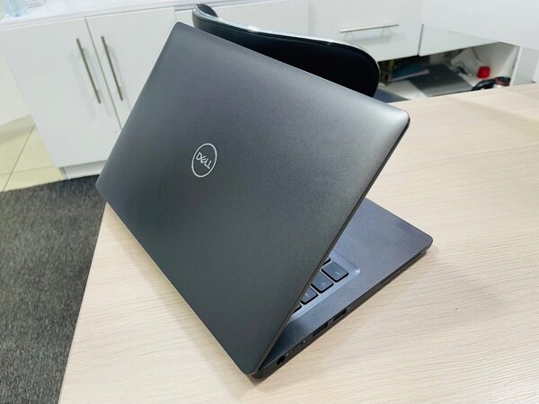 ️️ Dell Latitude 5300️️ Mo