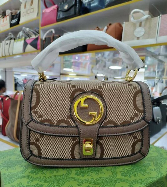 Gucci en coffret imprimé