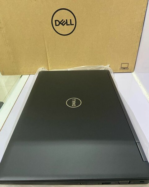Dell latitude 5590