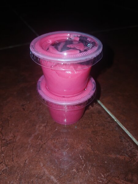 Produit lèvres roses 2 à 2500f