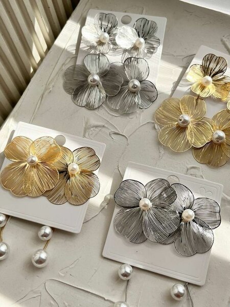 Boucles d'oreilles florales perle