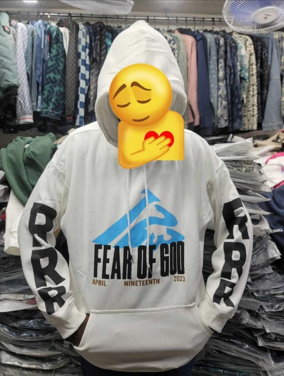 Sweat à capuche tendance